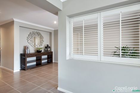 Property photo of 5 Namel Court Drouin VIC 3818