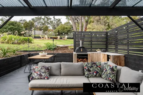 Property photo of 5 Lorrimore Close Mount Eliza VIC 3930