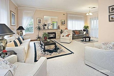 Property photo of 1 Rembrandt Drive Middle Cove NSW 2068