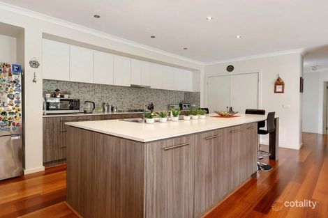 Property photo of 31 Tiffany Crescent Roxburgh Park VIC 3064