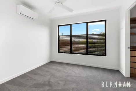 Property photo of 73 Rosamond Road Maidstone VIC 3012