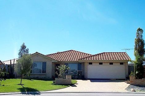 21 Bougainvillea Ct, Marangaroo, WA 6064
