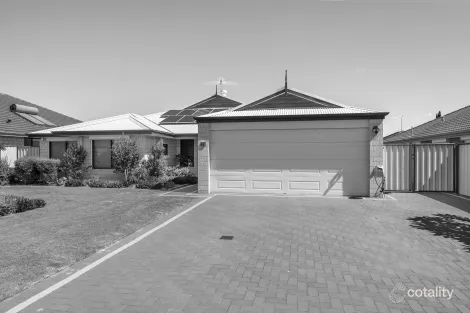 Property photo of 11 Ferncliffe Parkway Meadow Springs WA 6210