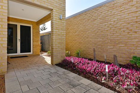 Property photo of 65 Weymouth Boulevard Quinns Rocks WA 6030