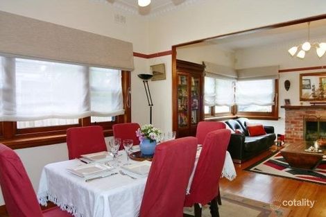 Property photo of 18 Barry Street Bentleigh VIC 3204