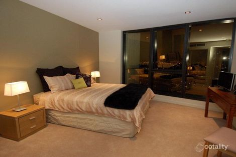 Property photo of 2809/100 Harbour Esplanade Docklands VIC 3008