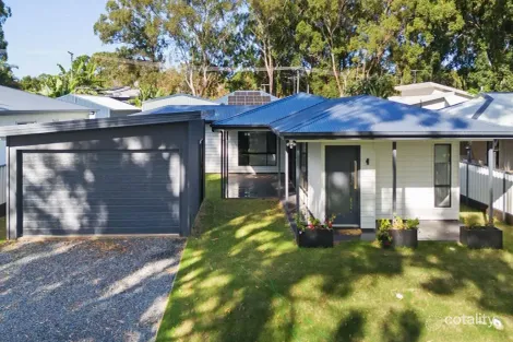 50 Vista St, Russell Island, QLD 4184