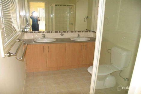 Property photo of 25 Monarch Road Berwick VIC 3806