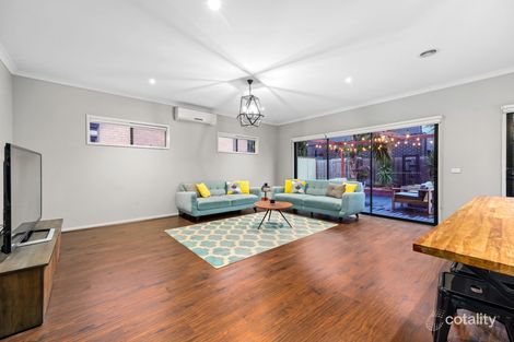 Property photo of 20 Snowdrop Drive Keysborough VIC 3173