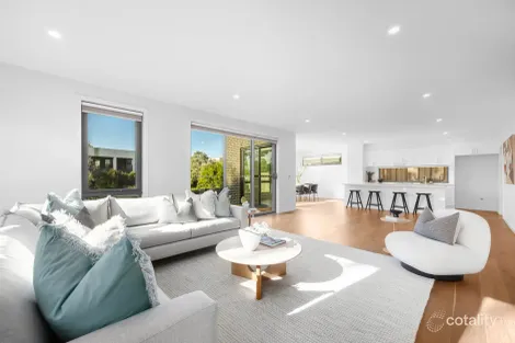 Property photo of 8 Archer Grove Doncaster VIC 3108