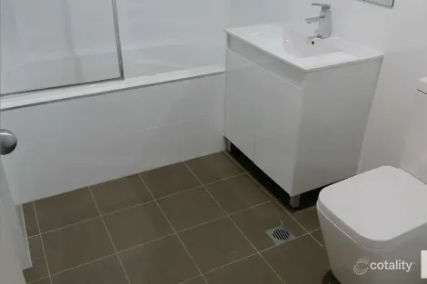 Property photo of 23/11-15 Peggy Street Mays Hill NSW 2145