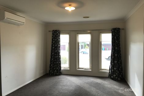 Property photo of 23 Mannavue Boulevard Cranbourne North VIC 3977