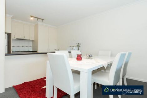 Property photo of 1/19 Lats Avenue Carrum Downs VIC 3201