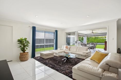 Property photo of 10 Plover Court Highfields QLD 4352