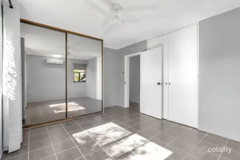 Property photo of 1/15 Pioneer Street Manoora QLD 4870