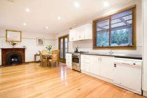 Property photo of 4 Henshall Road Strathmore VIC 3041