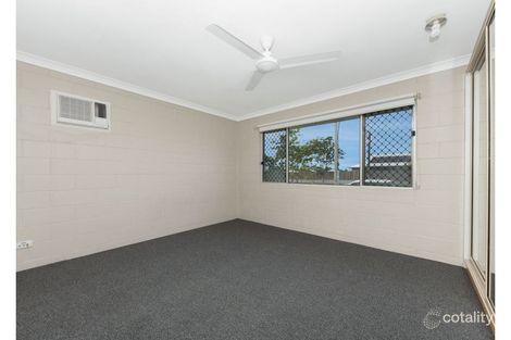 Property photo of 33 Banfield Drive Mount Louisa QLD 4814