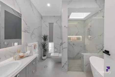 Property photo of 36 Omega Place Greenacre NSW 2190
