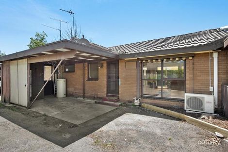 Property photo of 2/1106 Howitt Street Wendouree VIC 3355