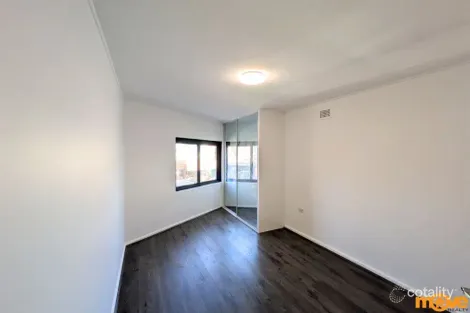 Property photo of 142 Pendle Way Pendle Hill NSW 2145