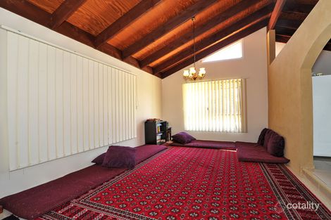 Property photo of 14 Essendon Close Arundel QLD 4214