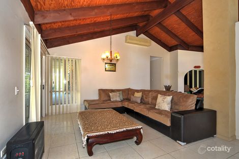 Property photo of 14 Essendon Close Arundel QLD 4214