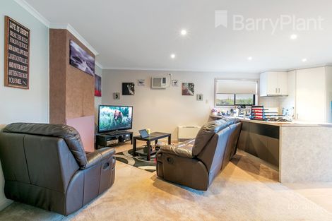 Property photo of 12 Gladstone Street Mount Pleasant VIC 3350