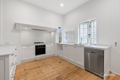 Property photo of 27 Goldieslie Road Indooroopilly QLD 4068