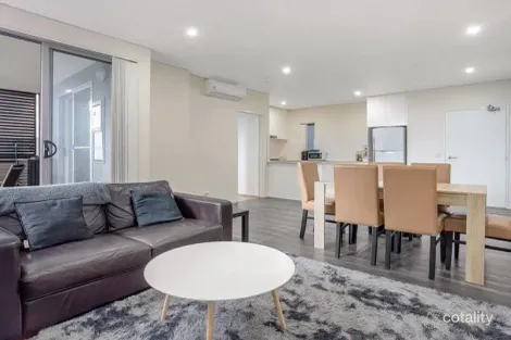 Property photo of 32/4-6 Browne Parade Warwick Farm NSW 2170