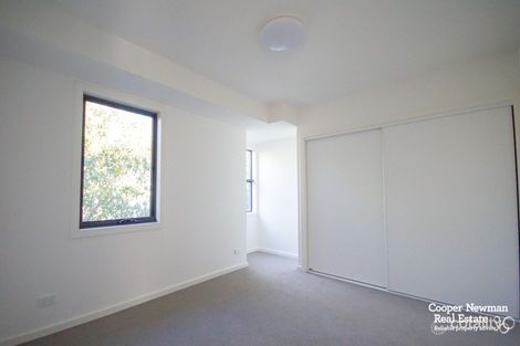 Property photo of 9/4 Milford Avenue Burwood VIC 3125