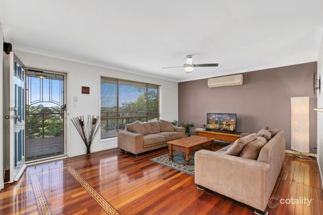 Property photo of 1/106 Explorers Way Highland Park QLD 4211