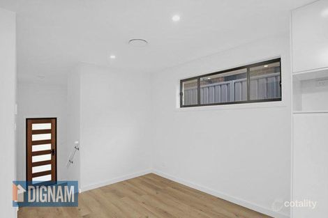 Property photo of 62B Saddleback Crescent Stream Hill NSW 2526