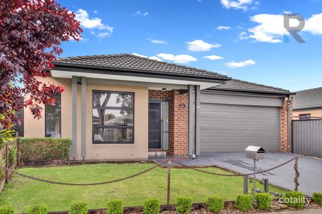 Property photo of 23 Eminence Way Craigieburn VIC 3064