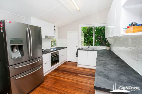11 North St, Winston, QLD 4825