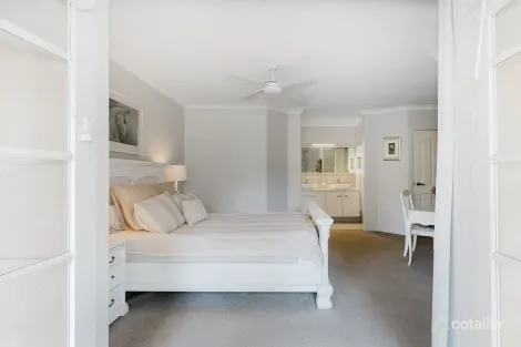 Property photo of 20 Honeytree Place Falcon WA 6210