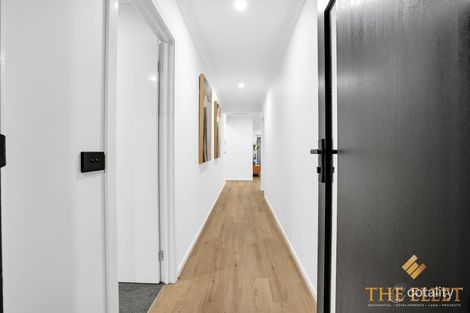 Property photo of 22 Reservoir Road Fraser Rise VIC 3336