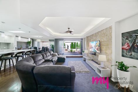 15 Peregrine St, Gledswood Hills, NSW 2557