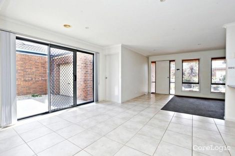 Property photo of 4 Maculata Place Manor Lakes VIC 3024