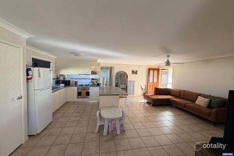 Property photo of 76 Windsor Circle Kingaroy QLD 4610
