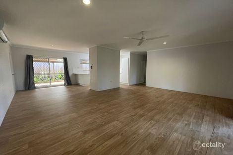 28 Michaelangelo Dr, Redlynch, QLD 4870