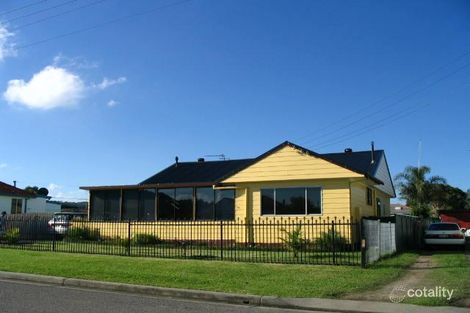 32 Albert St, Warners Bay, NSW 2282