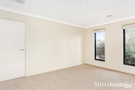 Property photo of 11 Persimmon Way Doreen VIC 3754