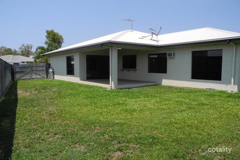 Property photo of 20 Bluff Street Bushland Beach QLD 4818