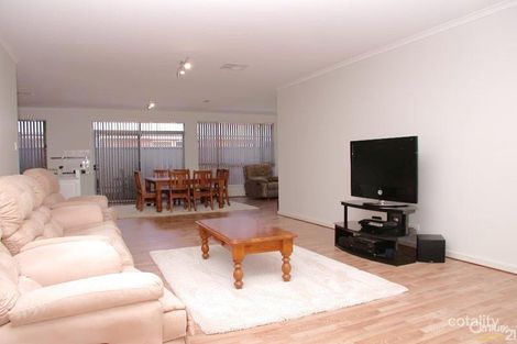 Property photo of 32 Lighthouse Terrace Seaford Meadows SA 5169