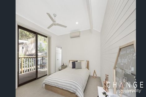 Property photo of 13 Pamela Close Green Point NSW 2251