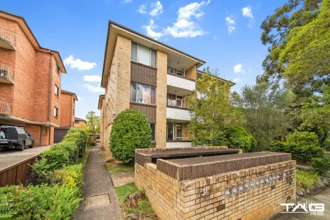 1/31 Queens Rd, Westmead, NSW 2145