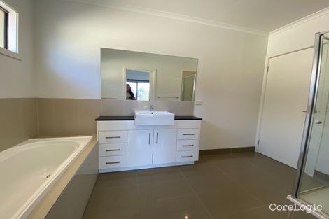 Property photo of 4/8 Rosshire Road Newport VIC 3015