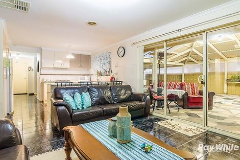 Property photo of 2 Linmac Drive Hampton Park VIC 3976