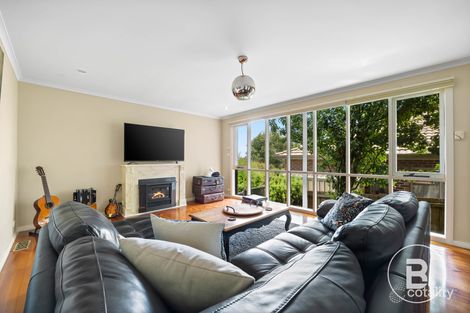 Property photo of 1 Lake View Court Ballarat North VIC 3350