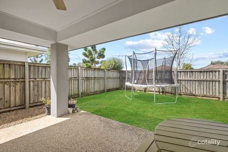 Property photo of 9 Pine Place Upper Kedron QLD 4055